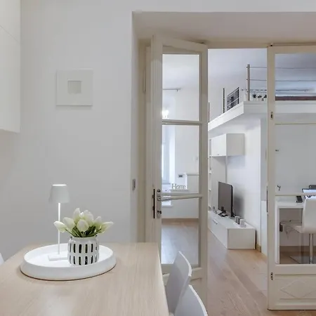 Centro I Imbriani 12 *