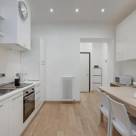 Centro I Imbriani 12 *